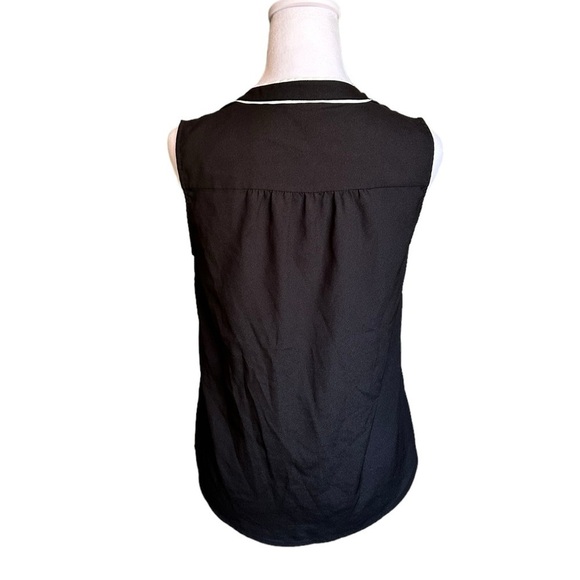 Calvin Klein Black White Trim Sleeveless Blouse size Small - Picture 3 of 17